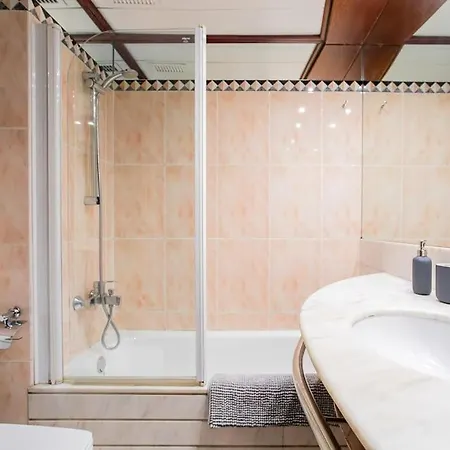 Canela Homes Monumental Apartment Barcelona