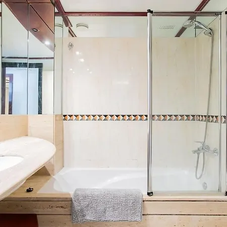 Canela Homes Monumental Apartment